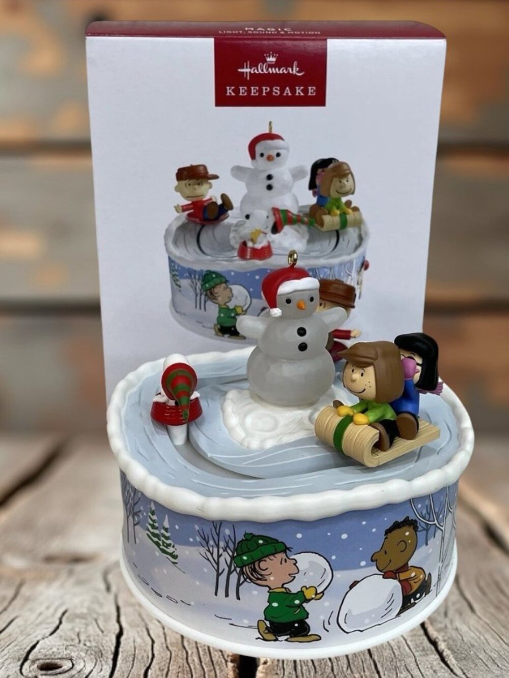 Hallmark 2025 Keepsake Ornament Let's Go Sledding! The Peanuts Gang-Magic-NIB‎